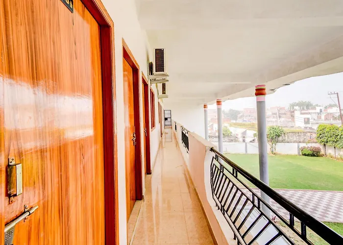 Flagship Usha Guest House