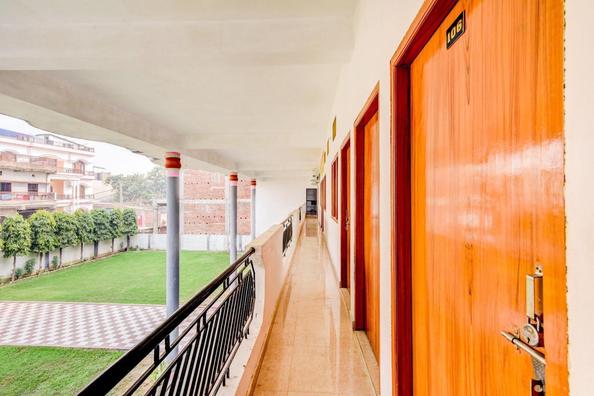 Flagship Usha Varanasi