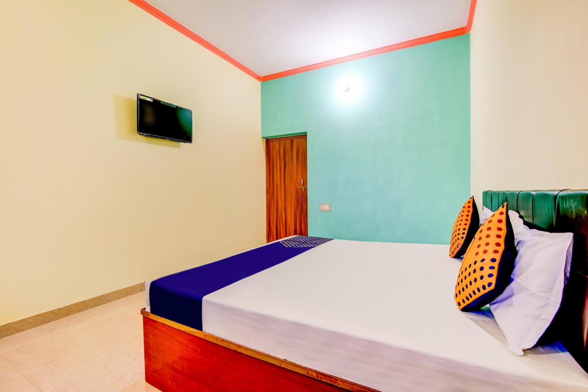 Hotel Flagship Usha 2*