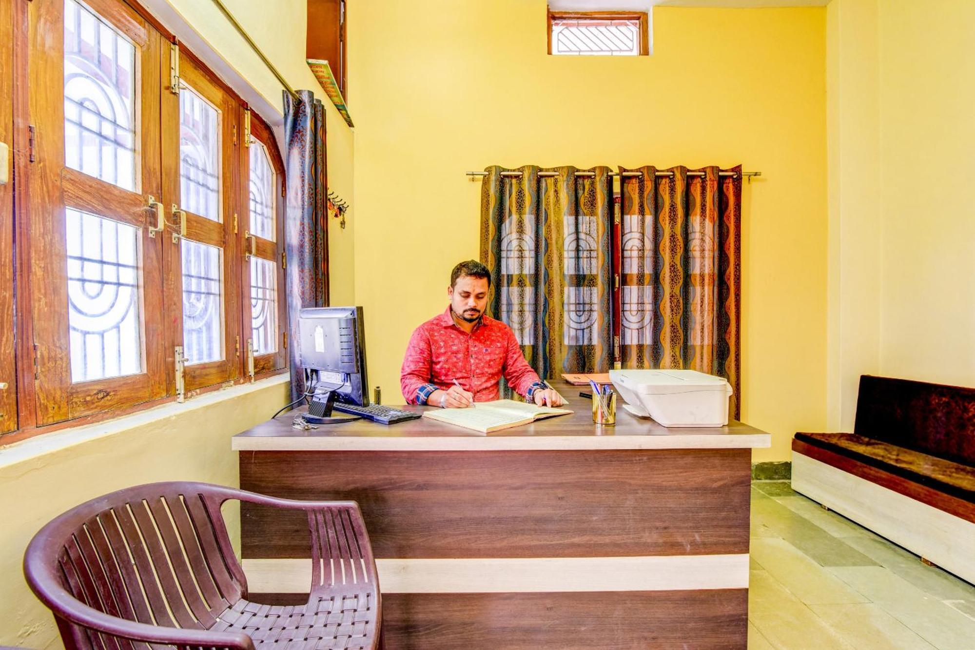 Hotel Flagship Usha 2*