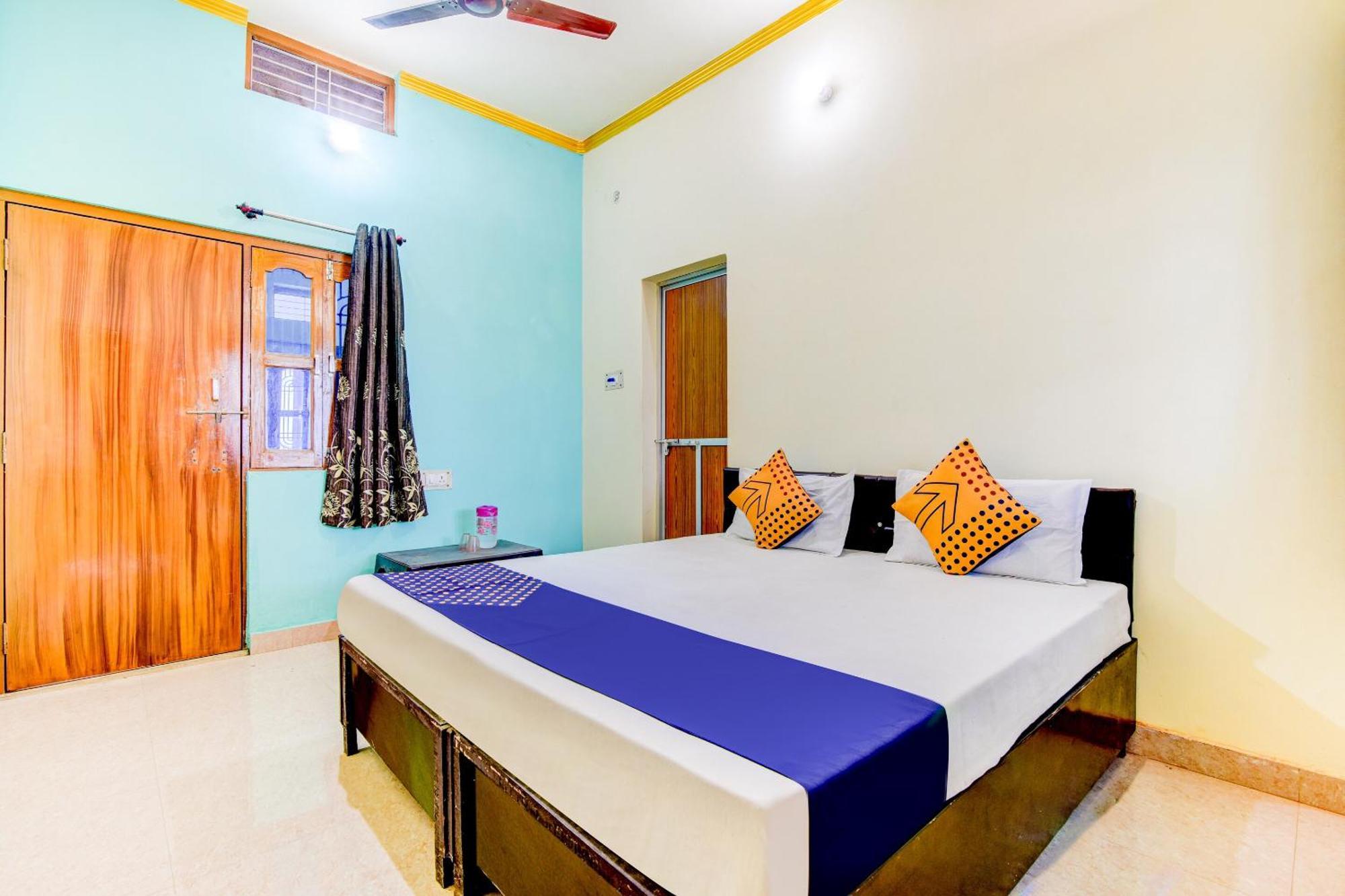 Flagship Usha Hotel Varanasi